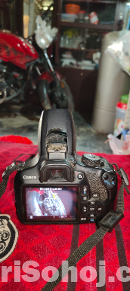 Canon EOS 1200D